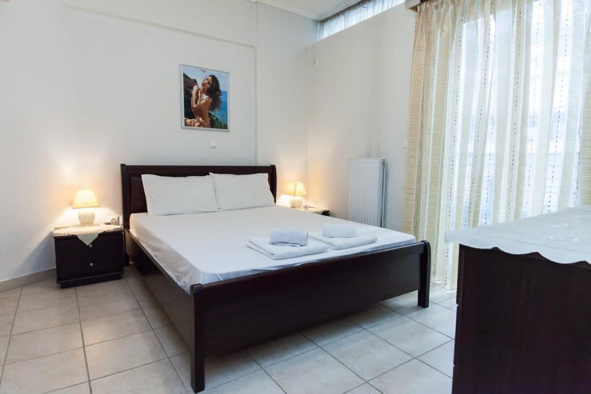 אתונה Scenic Balcony Apt In Vibrant Petralona מראה חיצוני תמונה