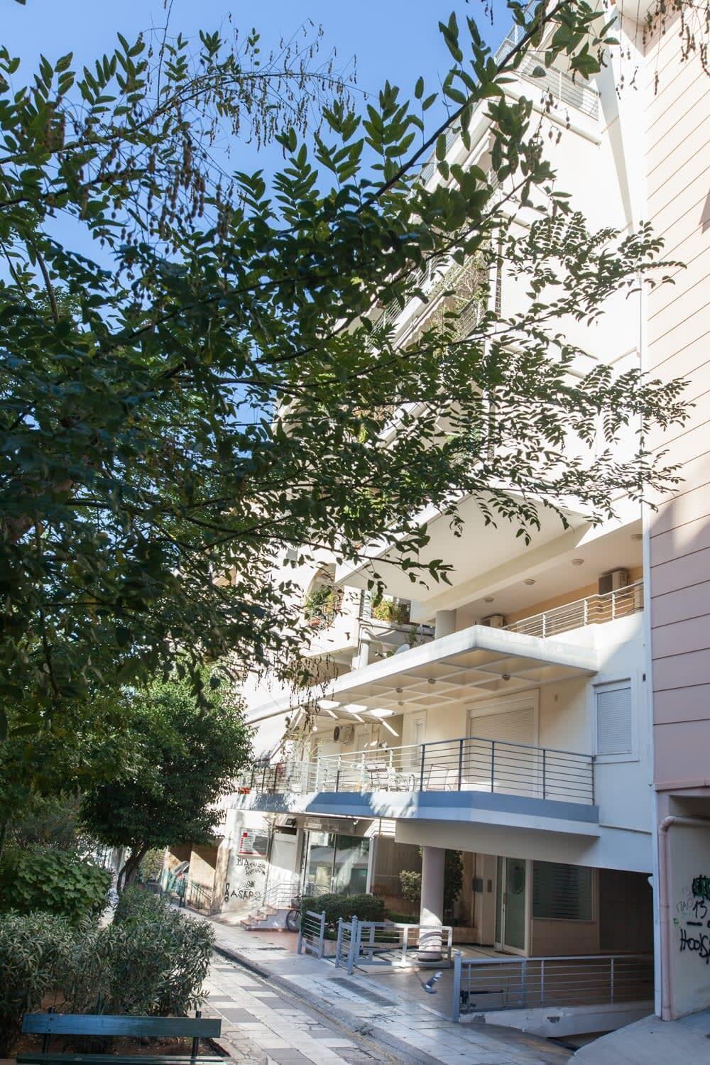 אתונה Scenic Balcony Apt In Vibrant Petralona מראה חיצוני תמונה